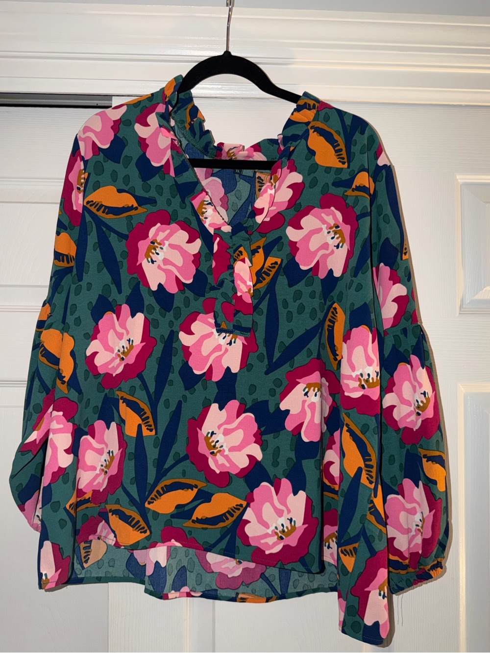 Floral Blouse With Ruffle Detail at Neckline XL